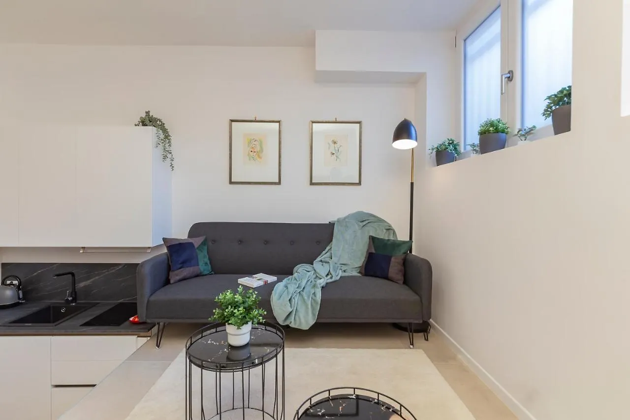 I Host Apartment - Val Stronaの連絡先