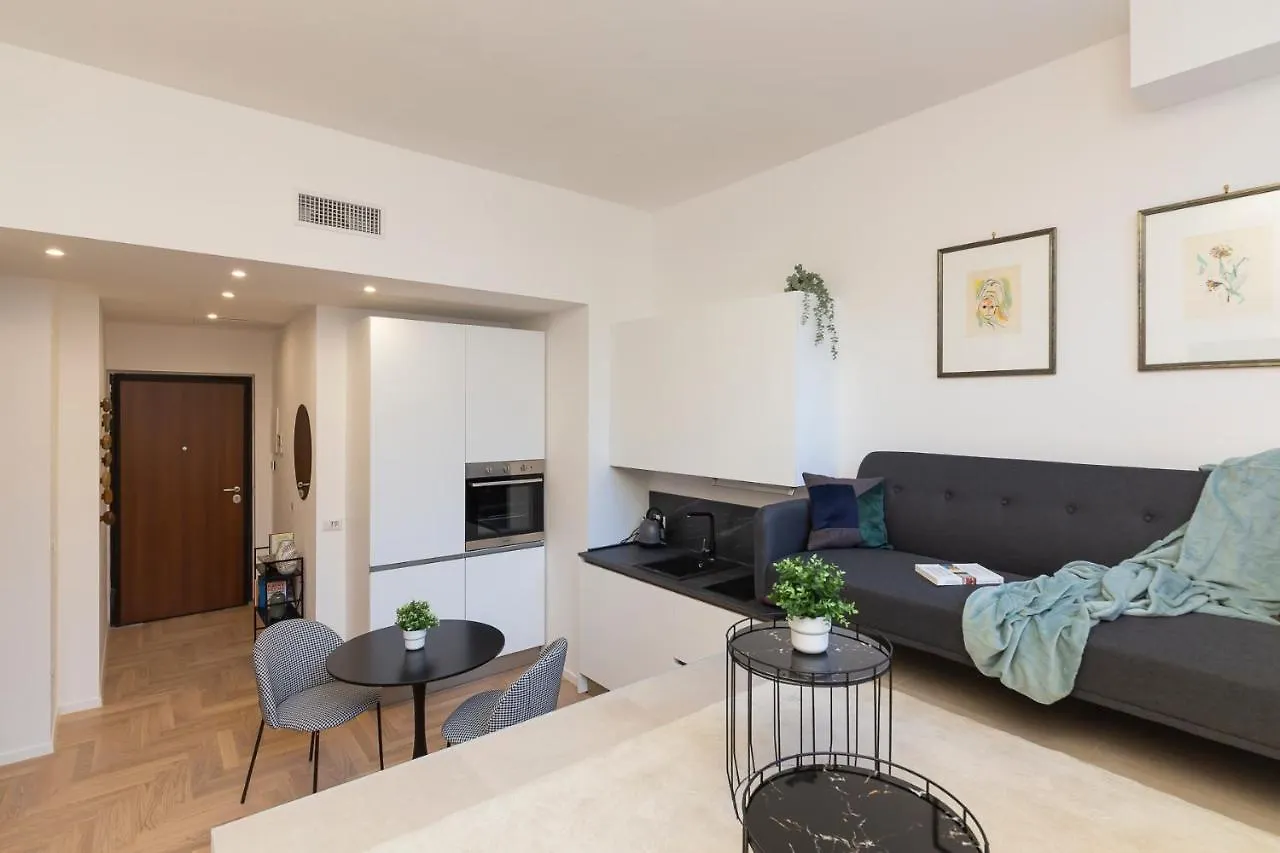 I Host Apartment - Val Strona ミラノ