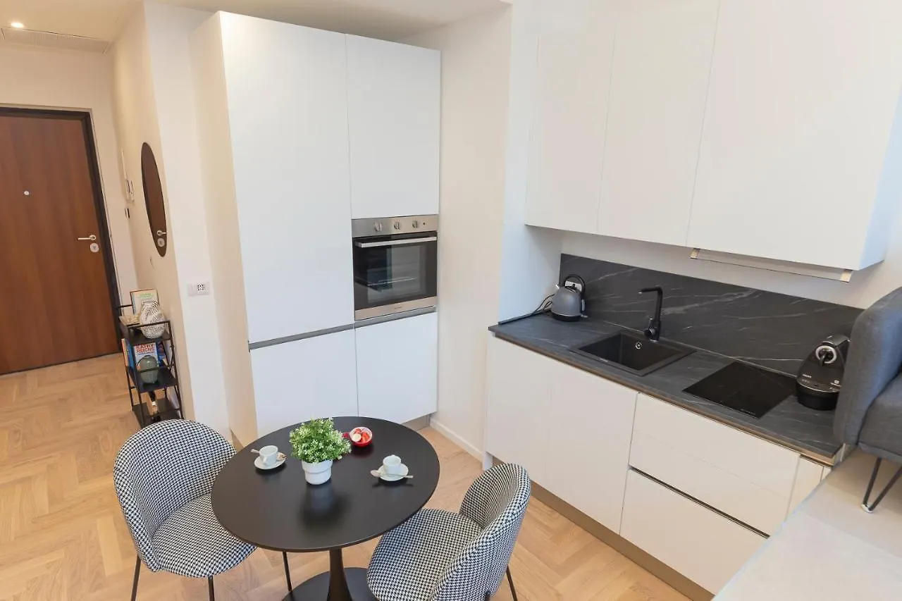 I Host Apartment - Val Strona ミラノ